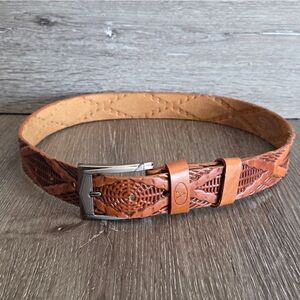 Valencia Brown Leather Belt Embossed Tooled Basket Weave/Aztec-Style Pattern 28